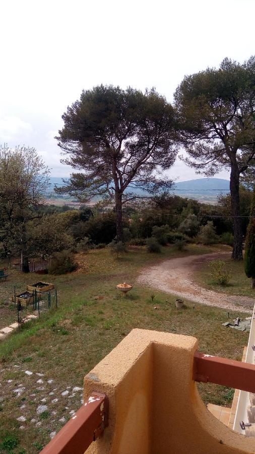 Bed and Breakfast Les Cigales Villelaure Экстерьер фото