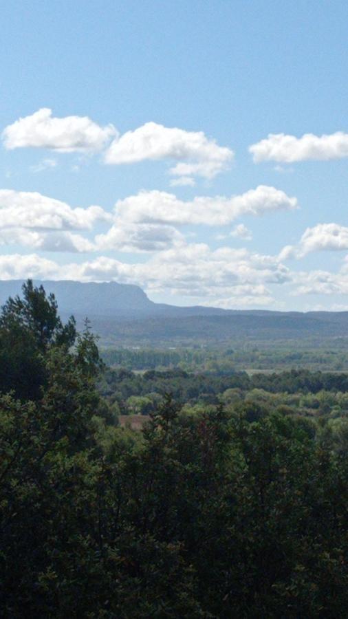 Bed and Breakfast Les Cigales Villelaure Экстерьер фото