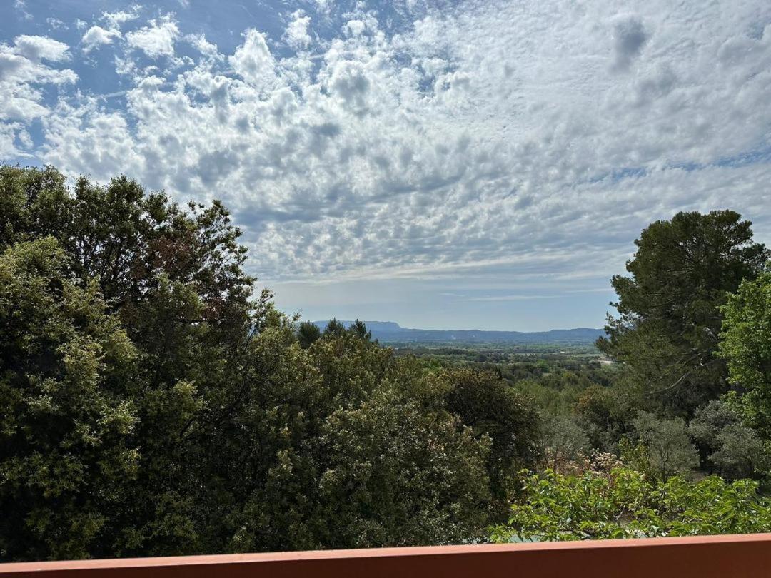 Bed and Breakfast Les Cigales Villelaure Экстерьер фото
