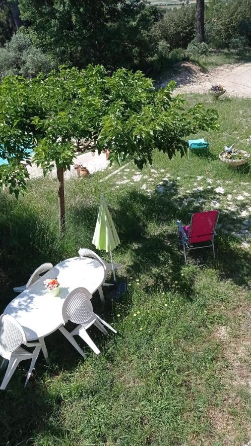 Bed and Breakfast Les Cigales Villelaure Экстерьер фото