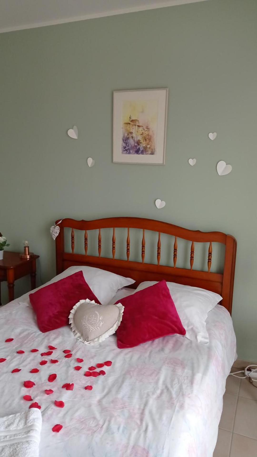 Bed and Breakfast Les Cigales Villelaure Экстерьер фото